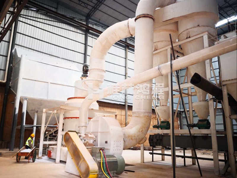 桂林鴻程大型雷蒙粉磨機 HC1900縱擺磨粉機 桂林鴻程大型雷蒙粉磨機 HC1900縱擺磨粉機石灰石250目