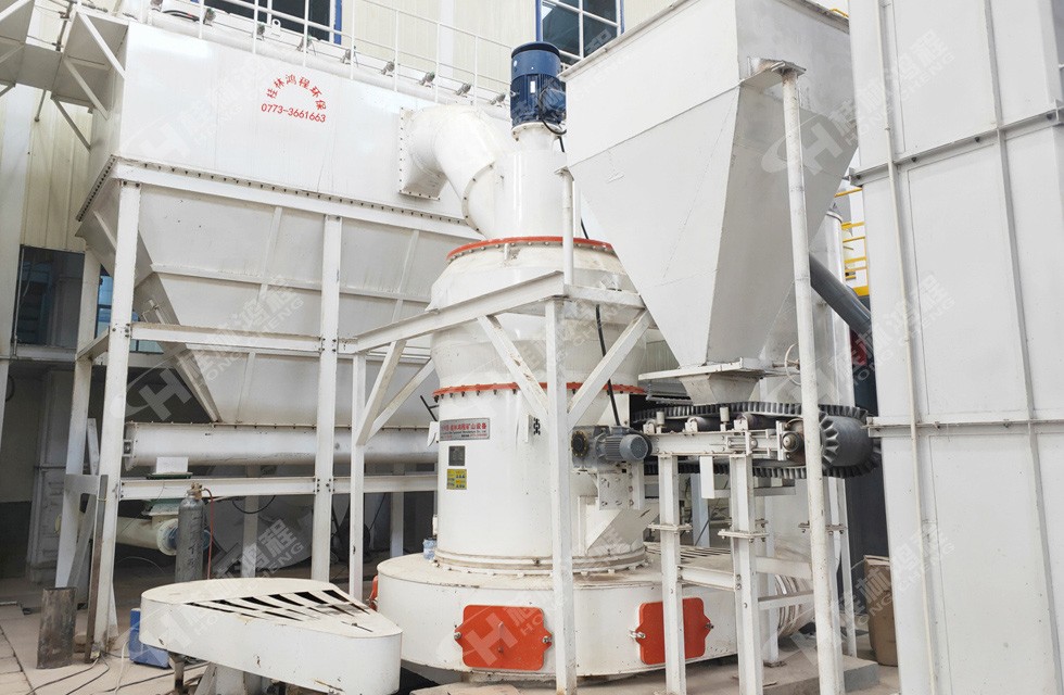 200目鋁釩土細粉河南HCQ新型磨機生產(chǎn)線4月正式投產(chǎn) 200目鋁釩土細粉河南HCQ新型磨機生產(chǎn)線4月正式投產(chǎn)