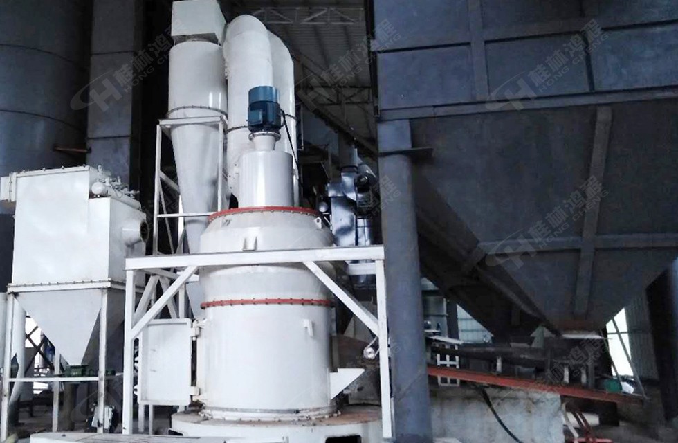 云南昭通HC1300擺式懸輥磨粉機雙飛粉 產粉250~300目年產量
7.9萬噸-8.6萬噸 云南昭通HC1300擺式懸輥磨粉機雙飛粉 產粉250~300目年產量7.9萬噸-8.6萬噸