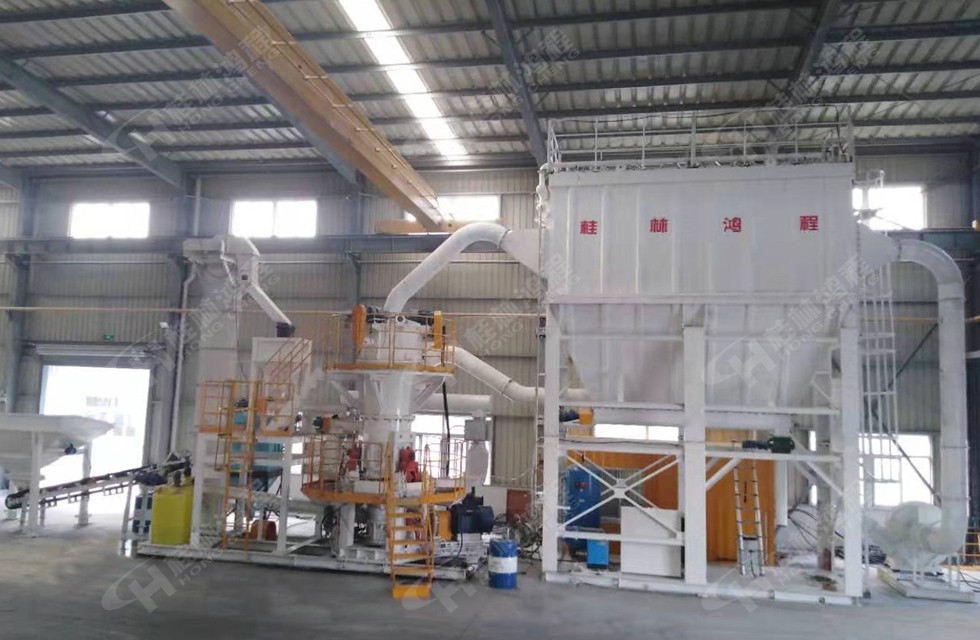 小型雷蒙磨粉機廠家桂林鴻程產(chǎn)的小型HLMX600超細立磨 小型雷蒙磨粉機廠家桂林鴻程產(chǎn)的小型HLMX600超細立磨